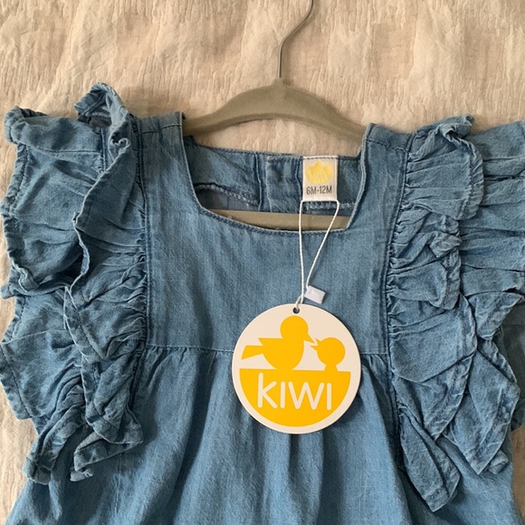 ❤️ Denim Ruffle Top Button Shirt Girls Toddler Kiwi Brand 6-12 Jean Chambray - Picture 4 of 6